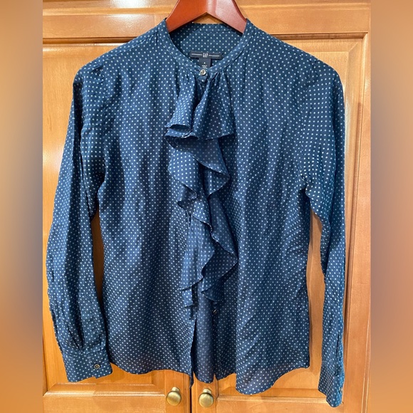 GAP Tops - Gap silk/cotton blend blouse.